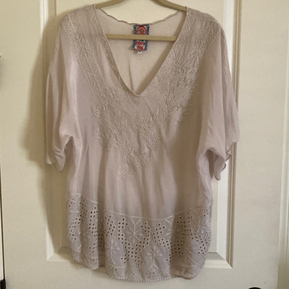 Johnny Was Embroidered V-Neck Tunic in Light grey/beige color